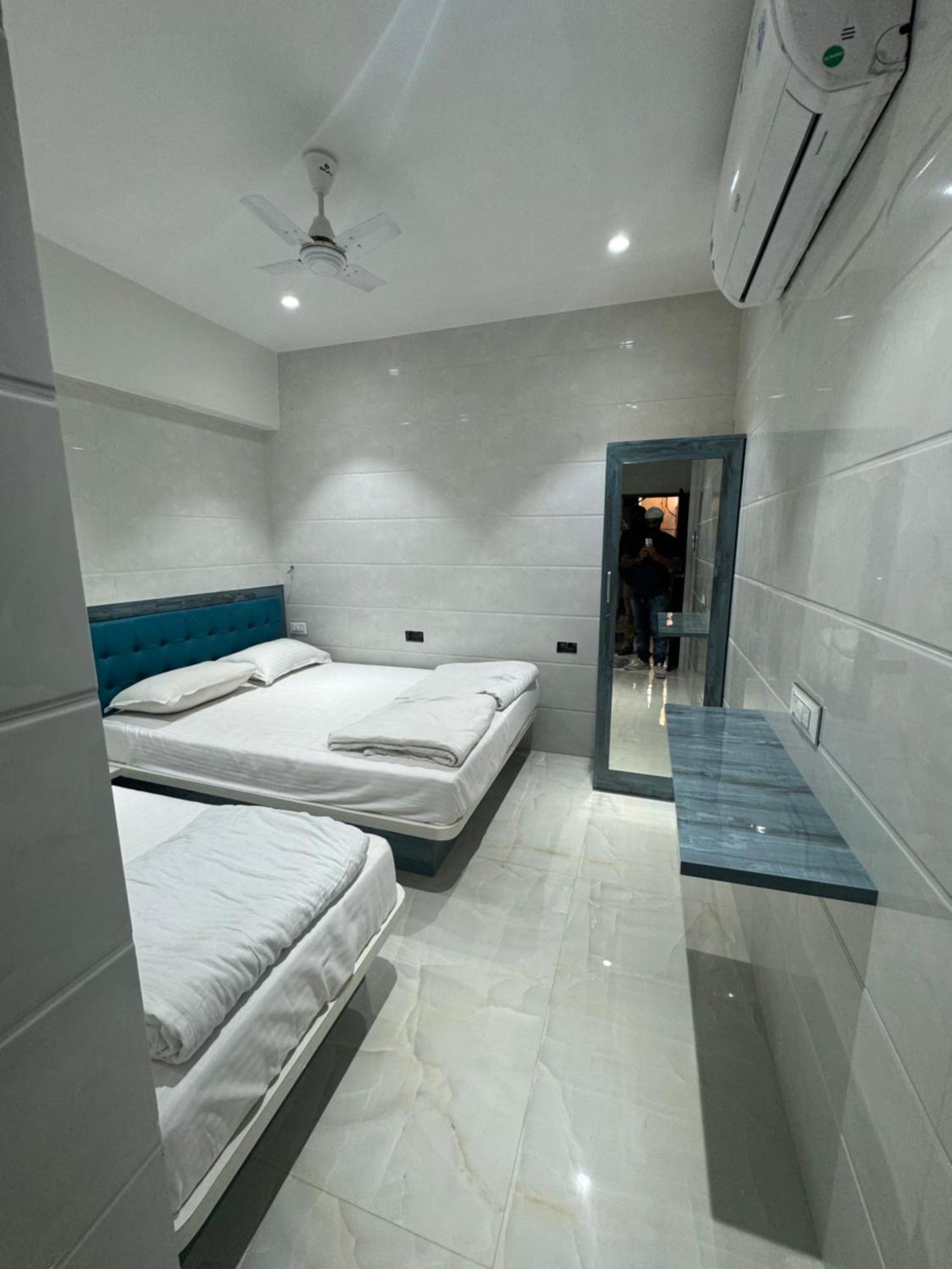 Hostel Backpackers Villa Mumbai