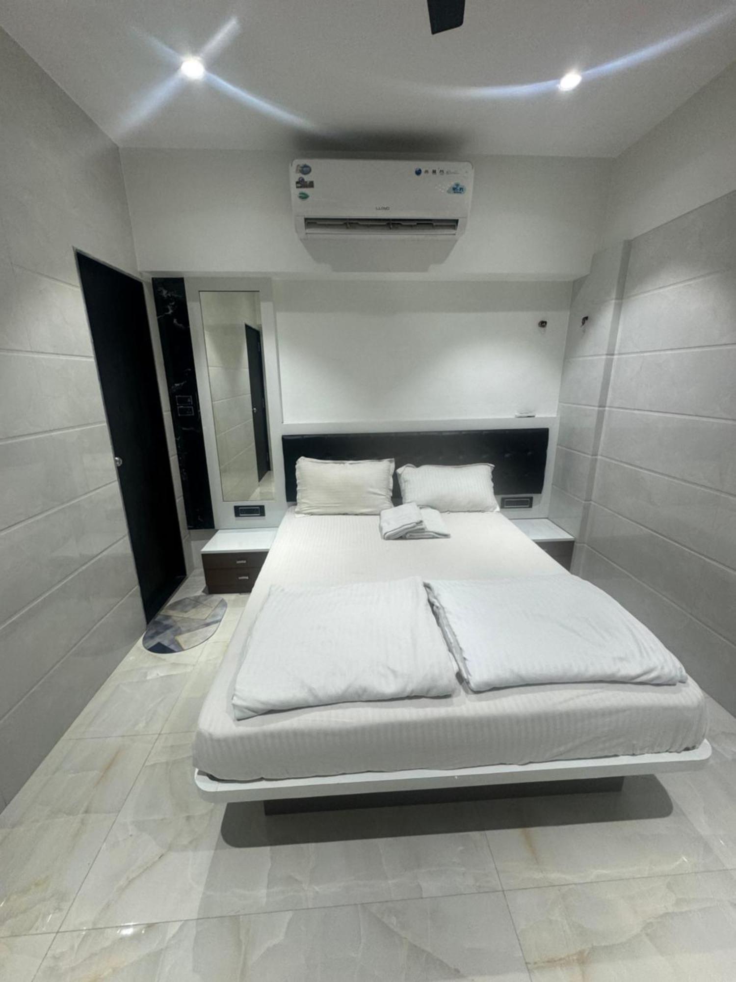 Backpackers Villa Mumbai Hostel Mumbai
